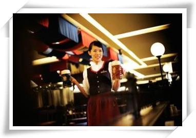 餐飲服務 內涵、原則與現代化管理